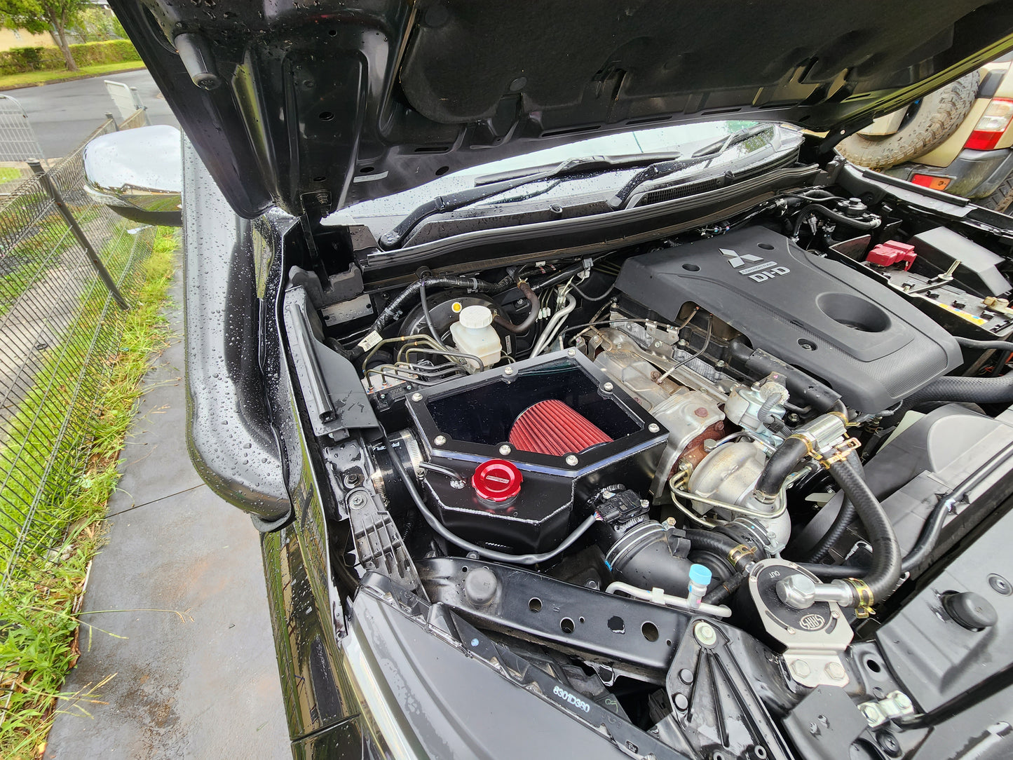 Mitsubishi Triton Snorkel & Airbox Kit (MR)